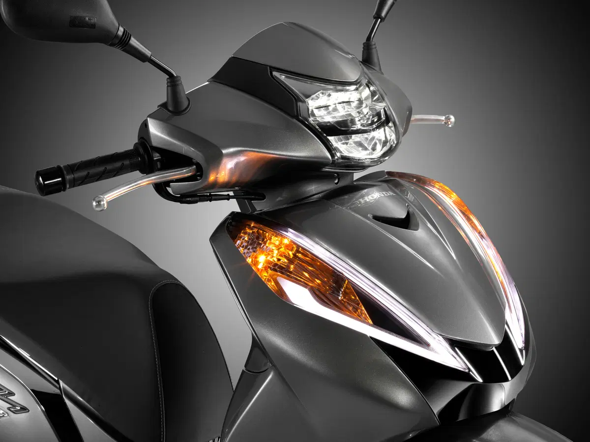 Honda SH300i ABS (10)