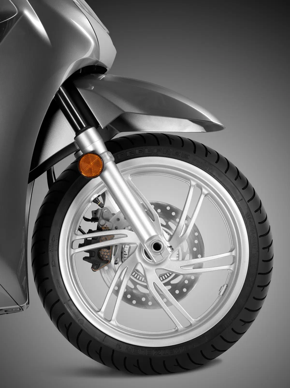 Honda SH300i ABS (12)