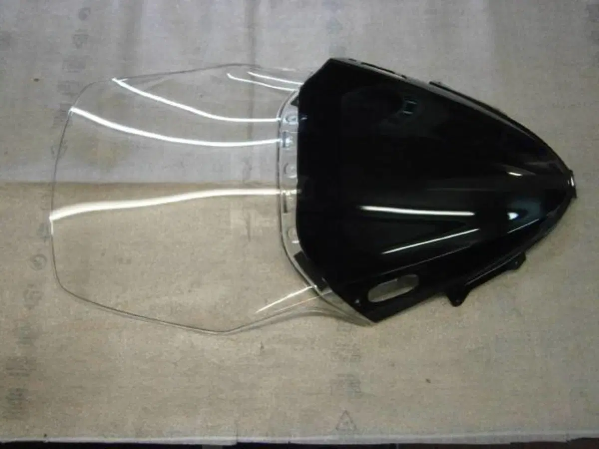 parabrezza yamaha tmax