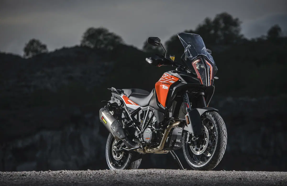 KTM 1290 SuperAdventure S. Maxienduro spaziale (13)