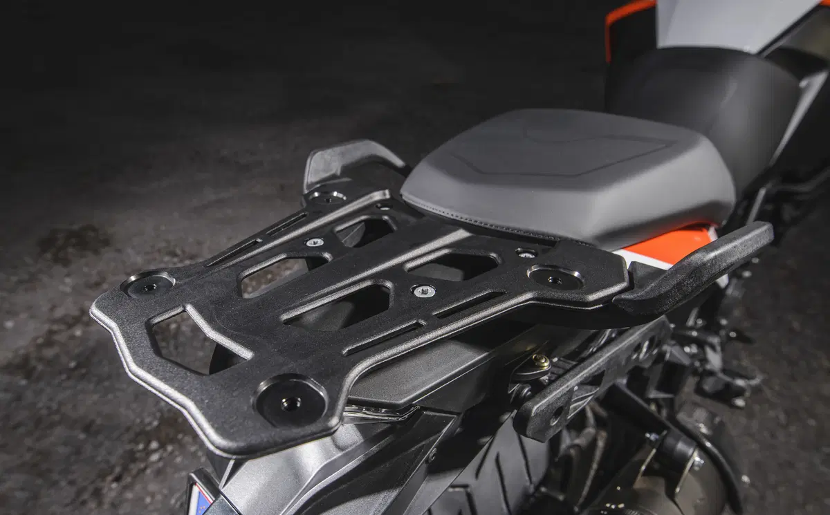 KTM 1290 SuperAdventure S. Maxienduro spaziale (19)
