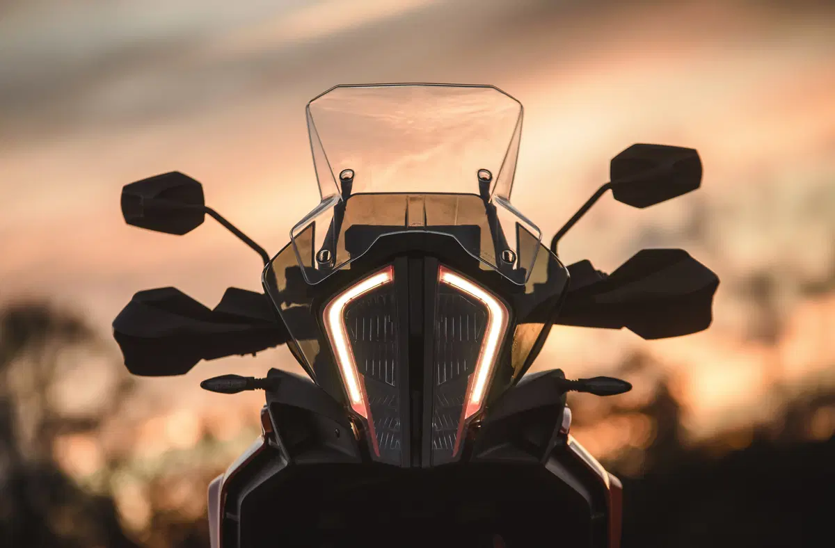 KTM 1290 SuperAdventure S. Maxienduro spaziale (24)