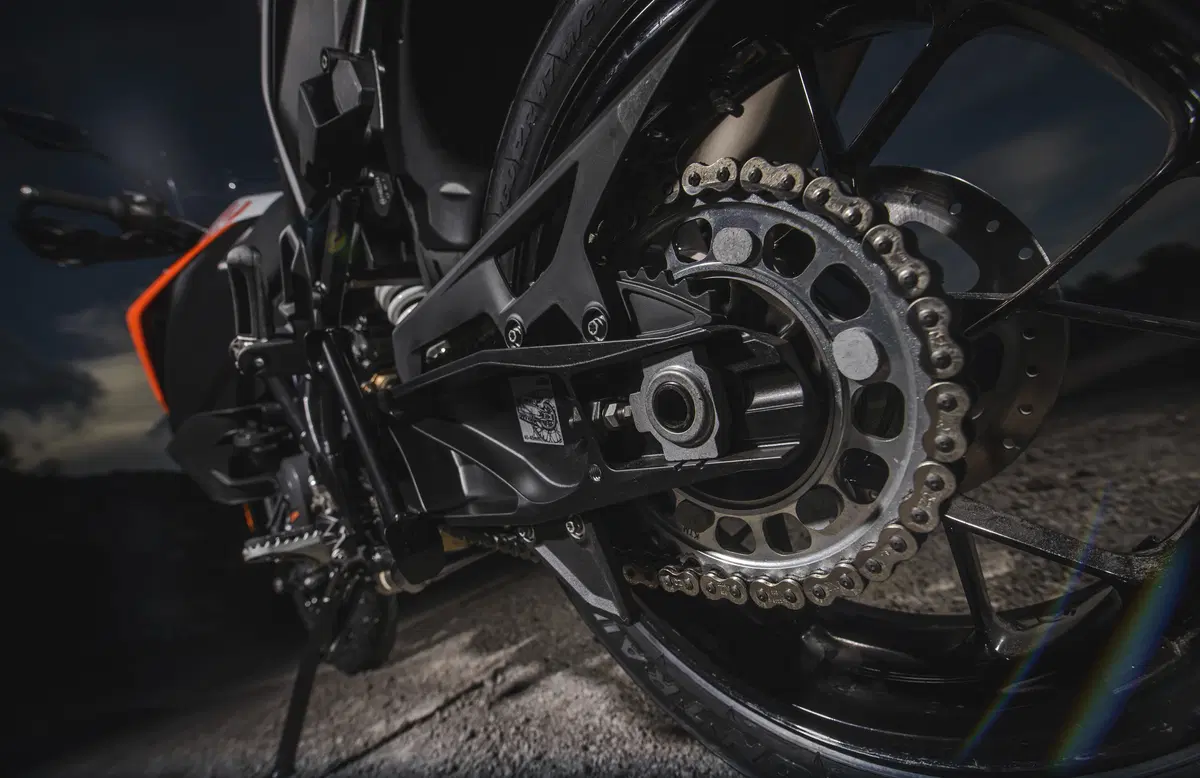 KTM 1290 SuperAdventure S. Maxienduro spaziale (25)