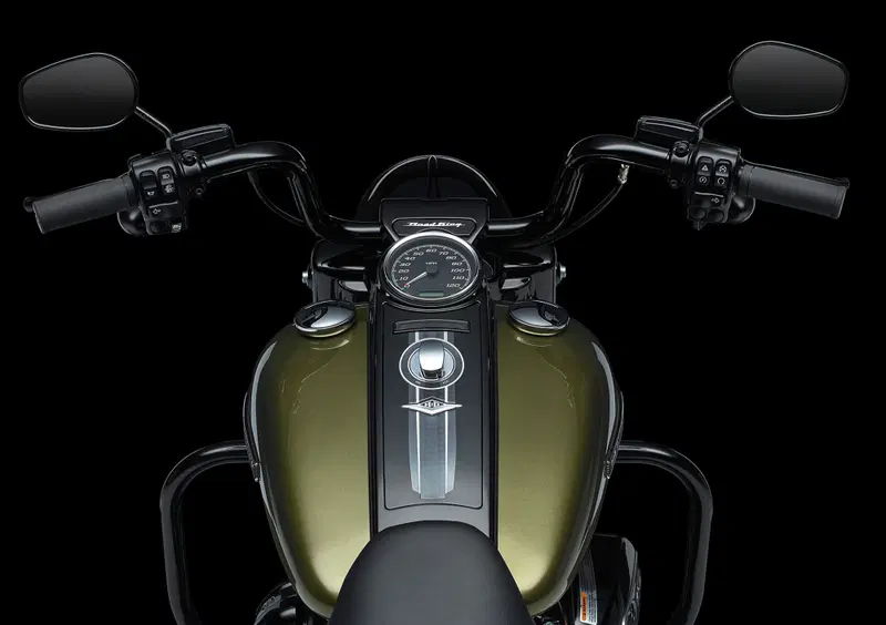 Harley-Davidson Touring 107 Road King Special (2017 - 18) - FLHRXS (4)