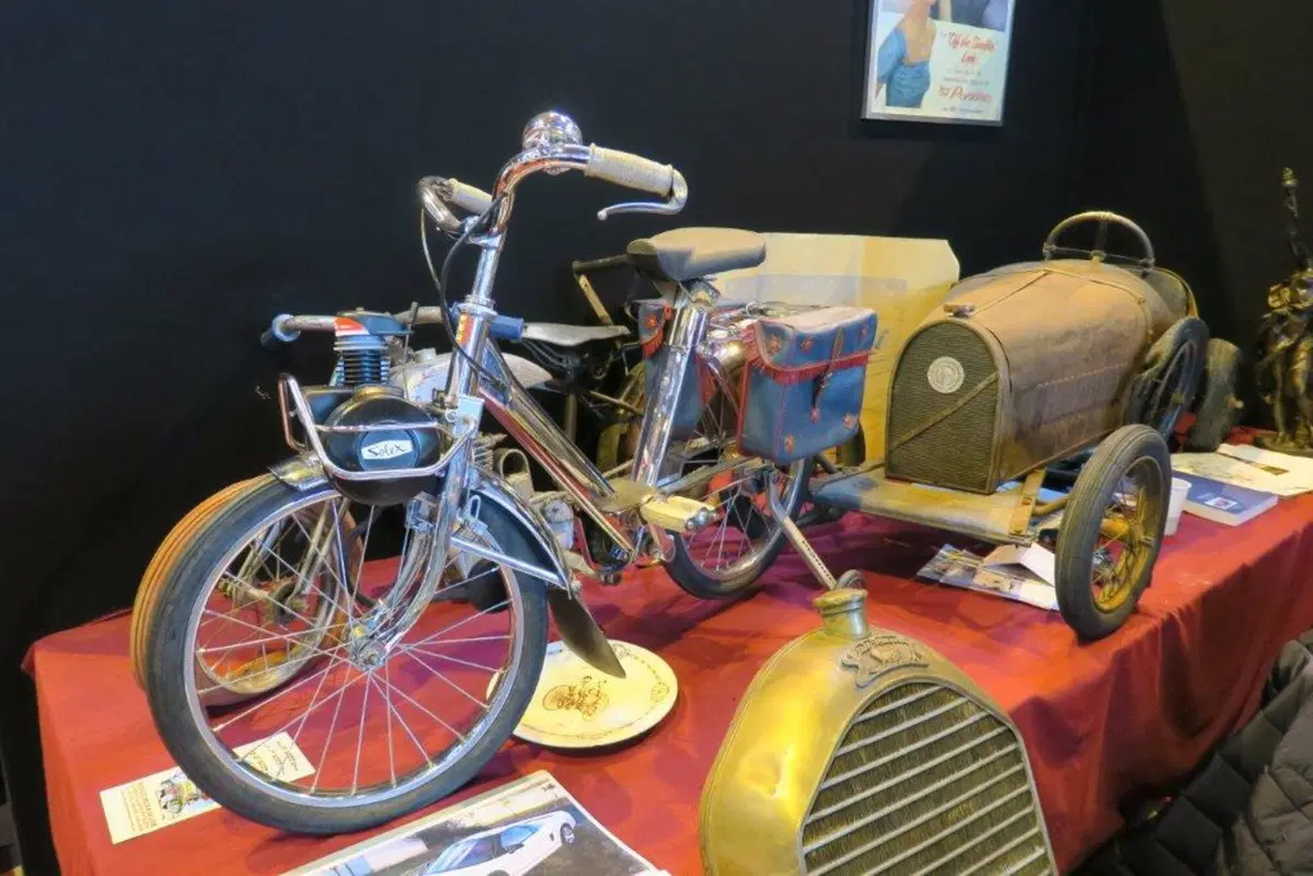 Cartoline da Retromobile Paris 2017 (10)