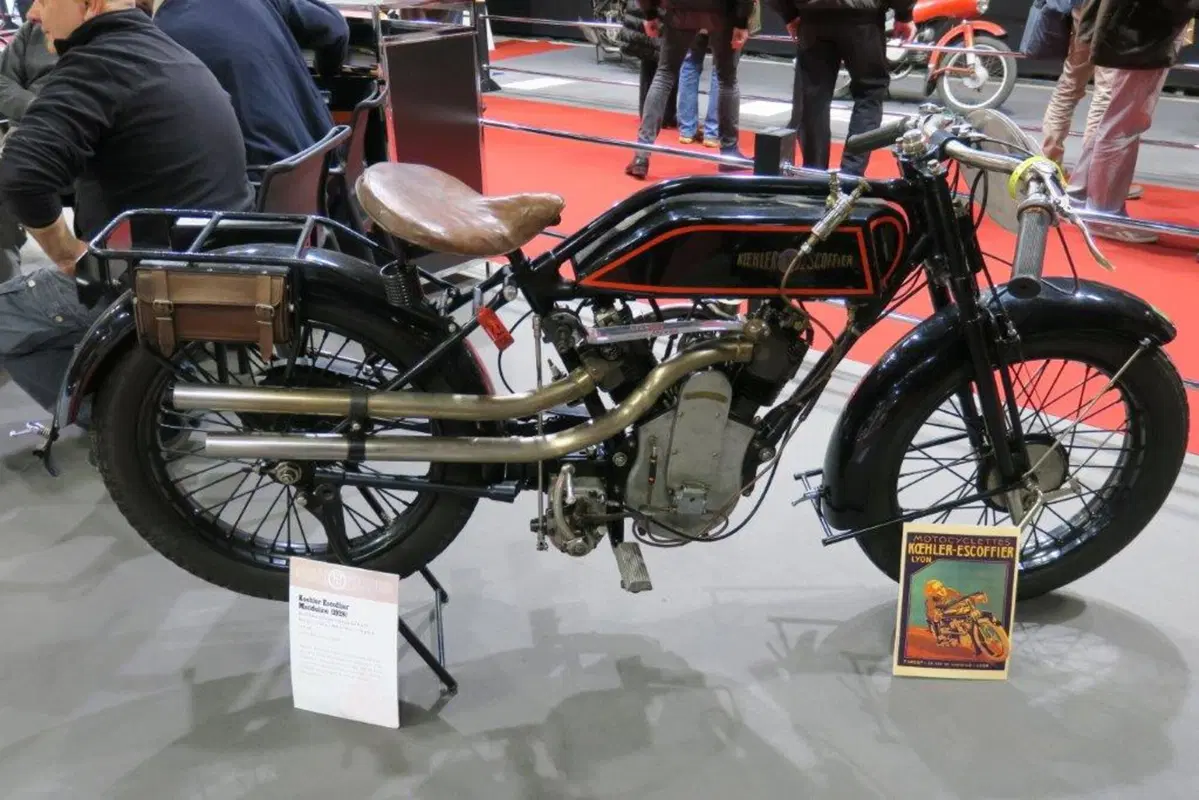 Cartoline da Retromobile Paris 2017 (11)