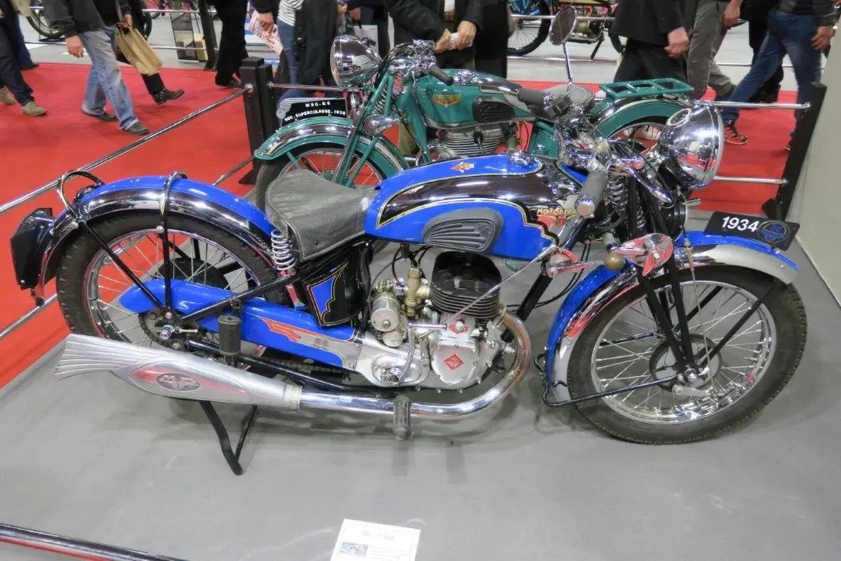 Cartoline da Retromobile Paris 2017 (16)