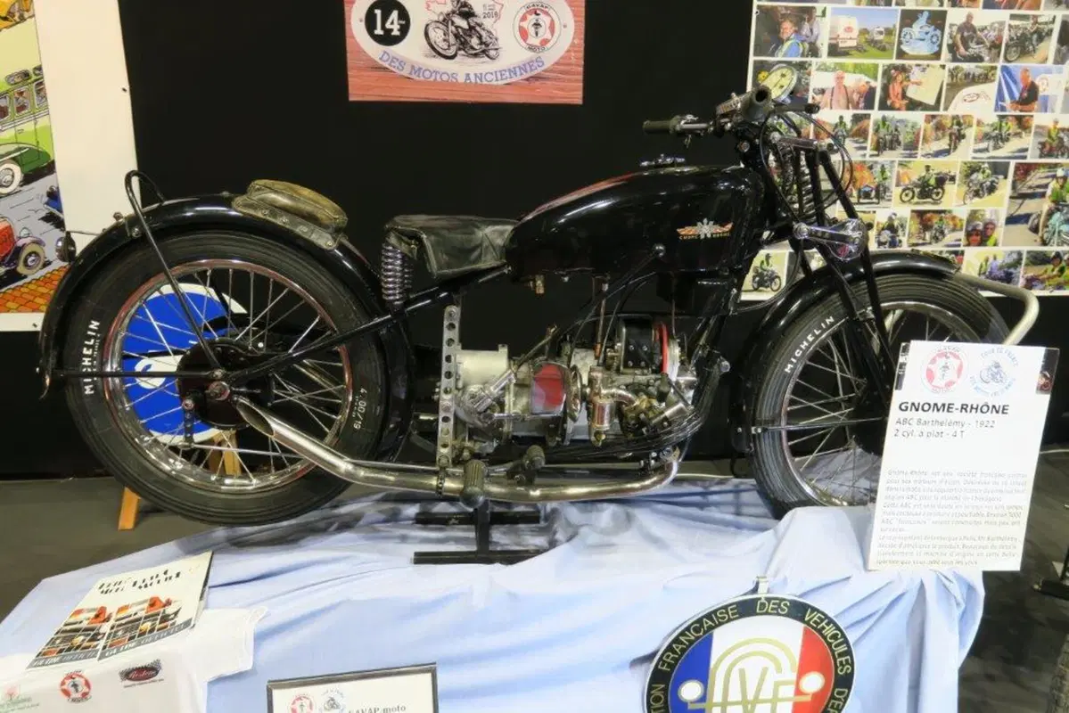 Cartoline da Retromobile Paris 2017 (19)