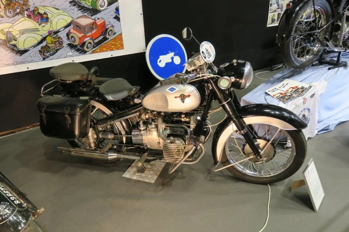 Cartoline da Retromobile Paris 2017 (20)
