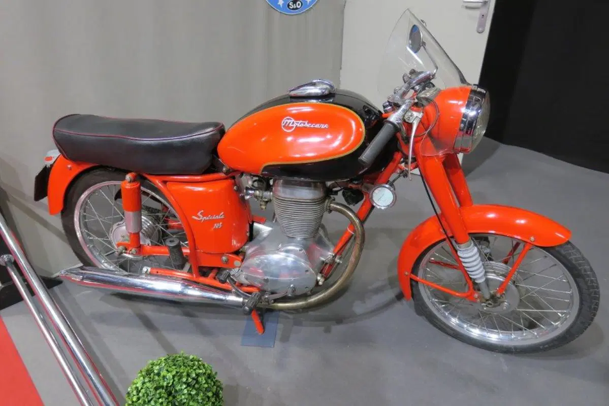 Cartoline da Retromobile Paris 2017 (27)