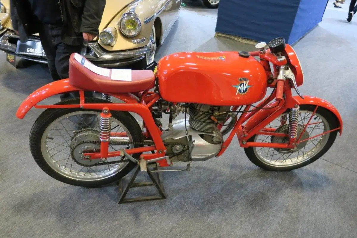 Cartoline da Retromobile Paris 2017 (41)
