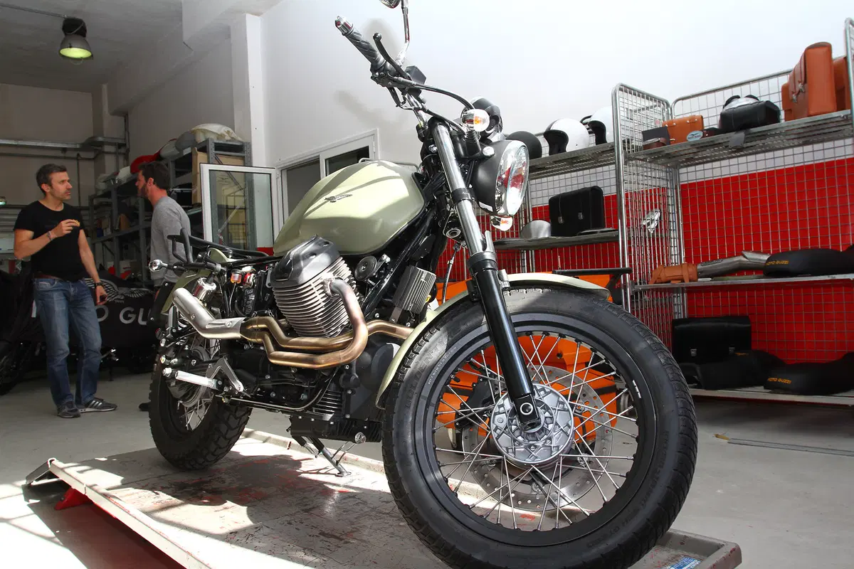 Moto Guzzi V7, il Garage che tutti vorremmo (5)