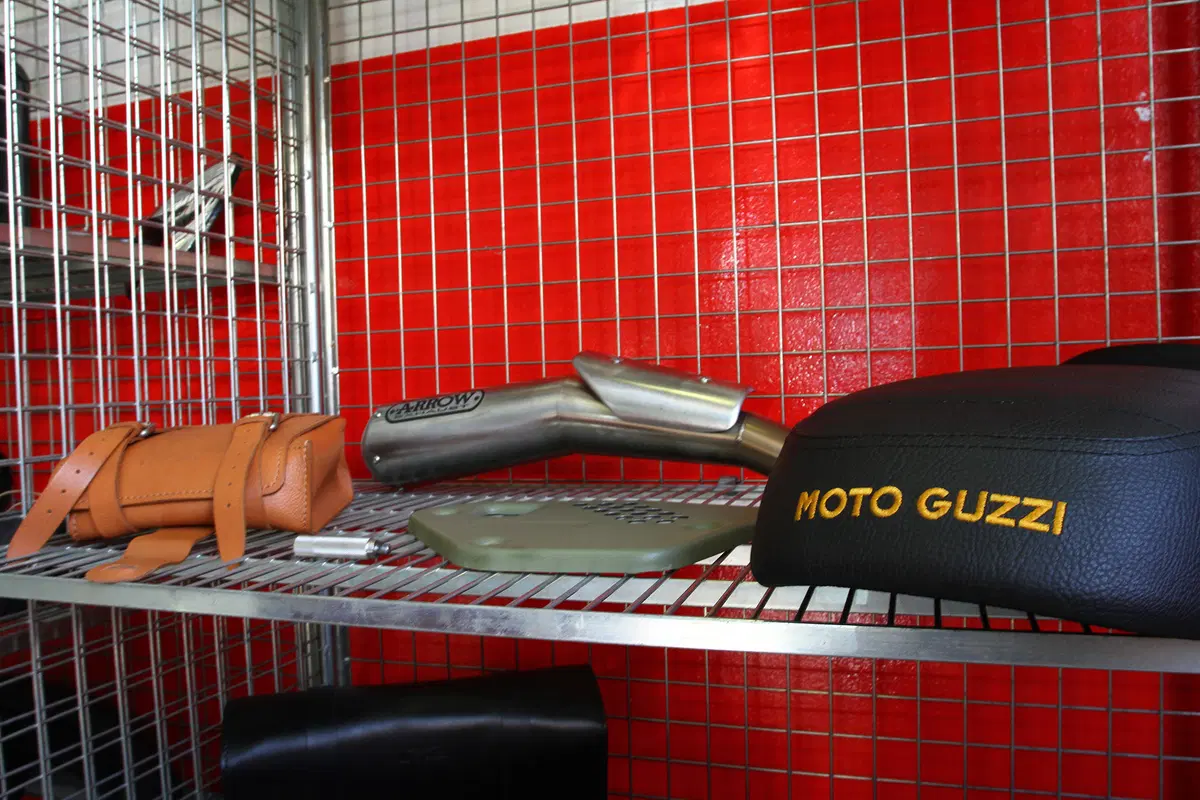 Moto Guzzi V7, il Garage che tutti vorremmo (12)