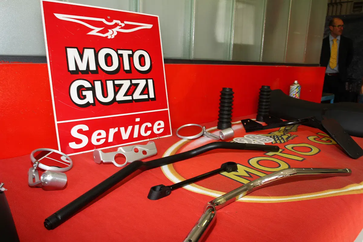 Moto Guzzi V7, il Garage che tutti vorremmo (7)