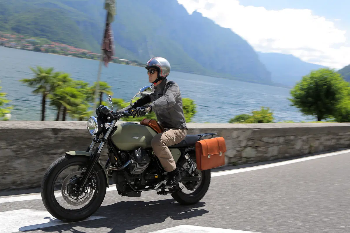 Moto Guzzi V7, il Garage che tutti vorremmo (17)