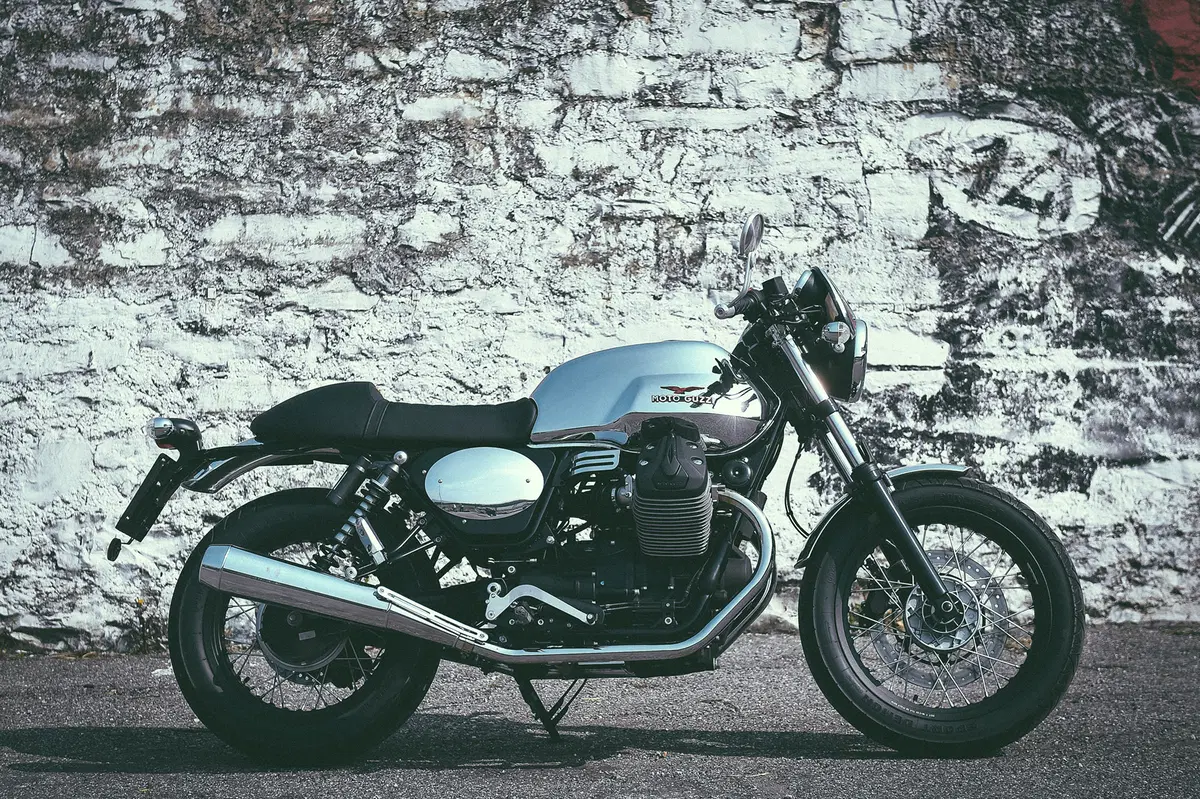 Moto Guzzi V7, il Garage che tutti vorremmo (33)