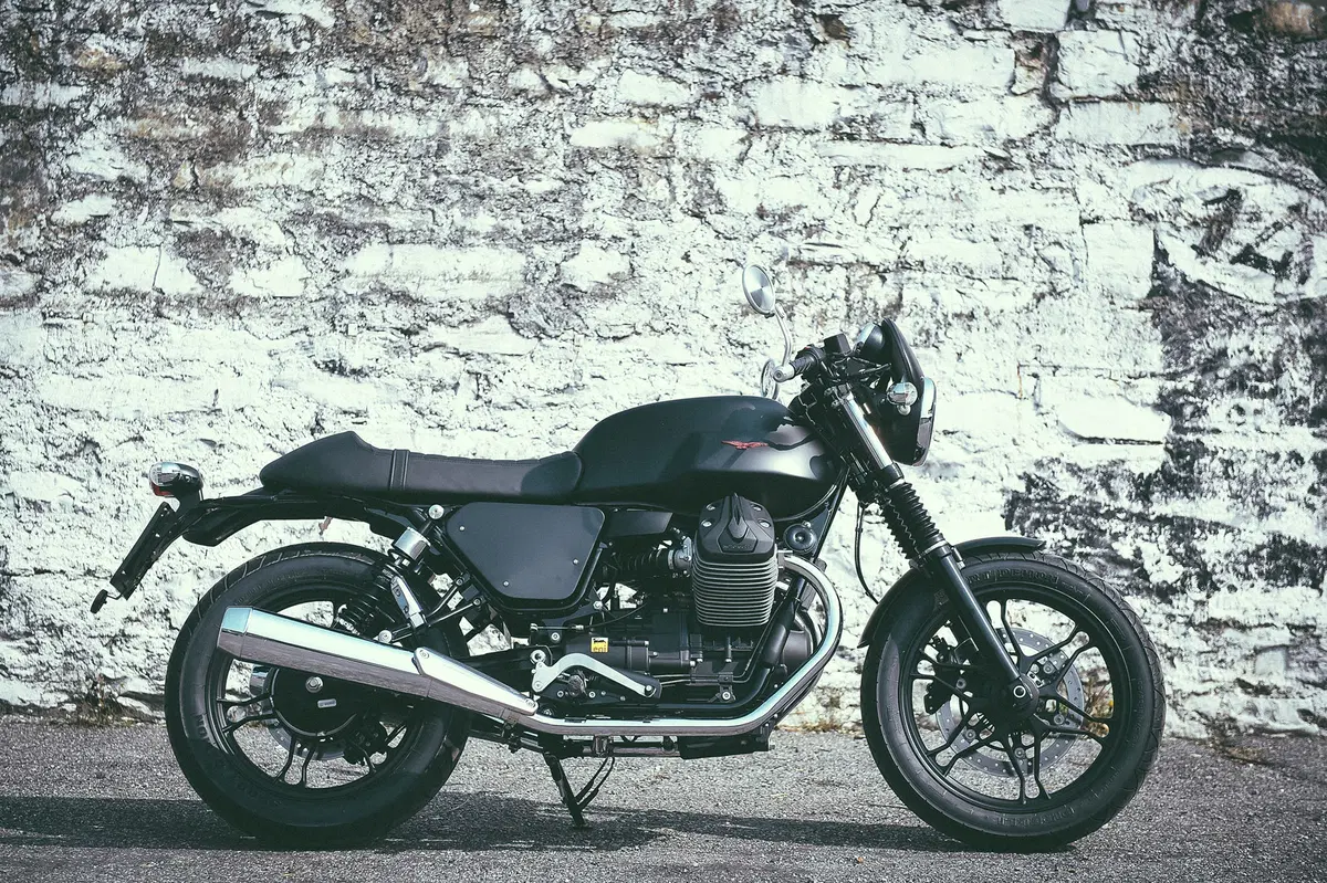 Moto Guzzi V7, il Garage che tutti vorremmo (32)