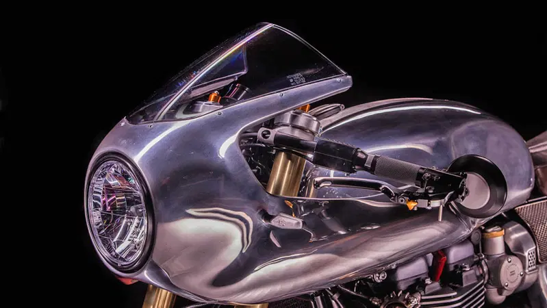 Triumph Thruxton R Hedonic. E' nato un nuovo marchio