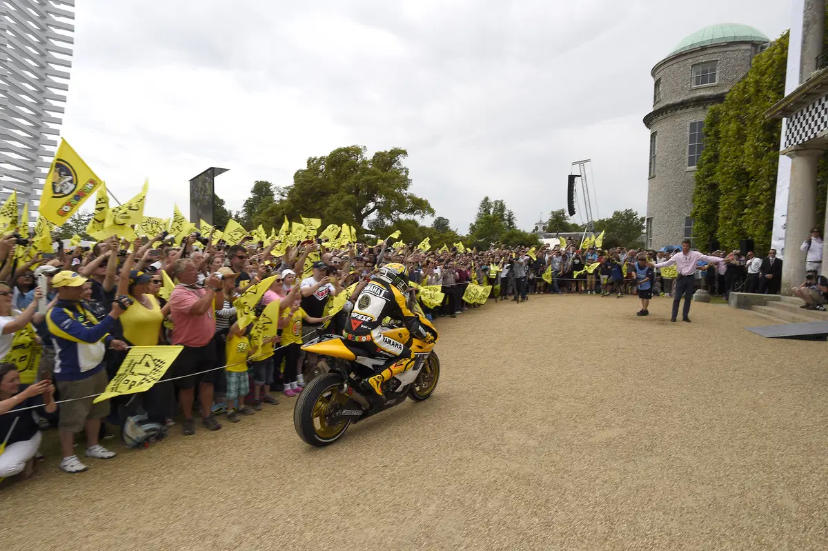 Yamaha Racing, 60 anni a Goodwood con Valentino (5)