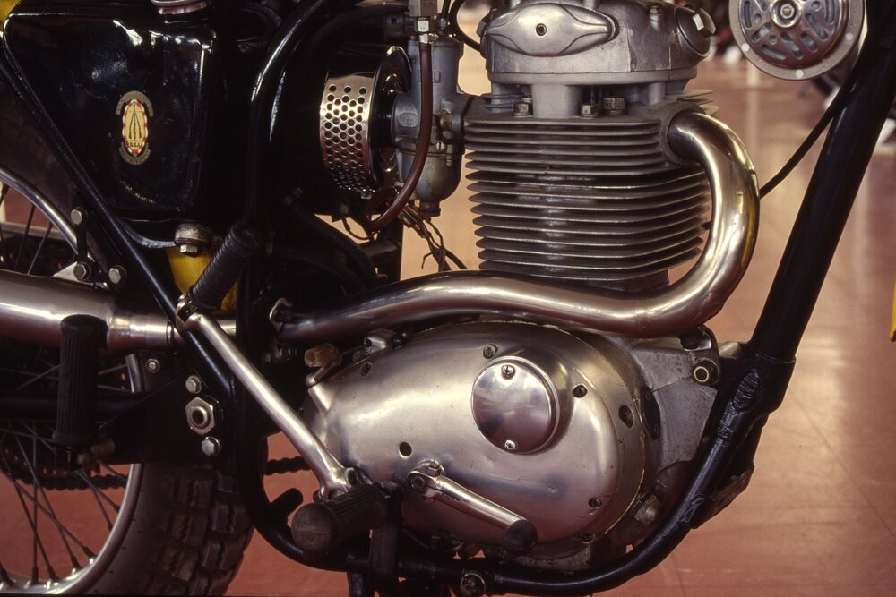 Attorno alla met&agrave; degli anni Sessanta la monocilindrica BSA di maggiore cilindrata era la 441 con cambio in blocco e motore di notevole compattezza, successivamente realizzato anche in versione di 500 cm3