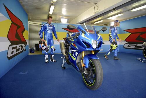 Suzuki GSX-R1000R: Iannone e Rins a Phillip Island [gallery] (4)