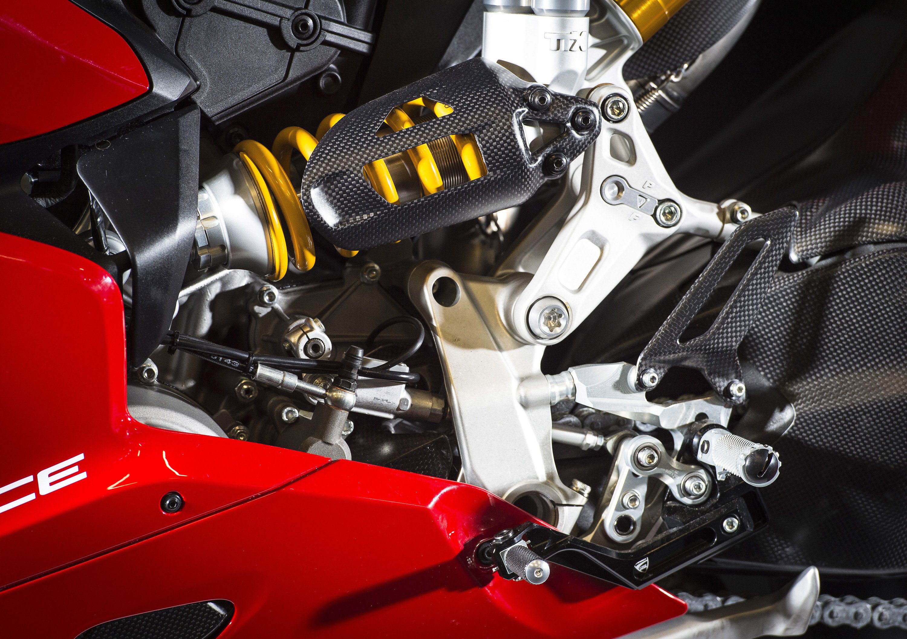 Richiamo Ducati e Triumph: ammortizzatore posteriore Ohlins TTX