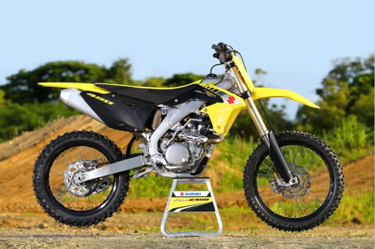 Valenti Racing RM-Z 450 RM-Z 450 (2017) (2)