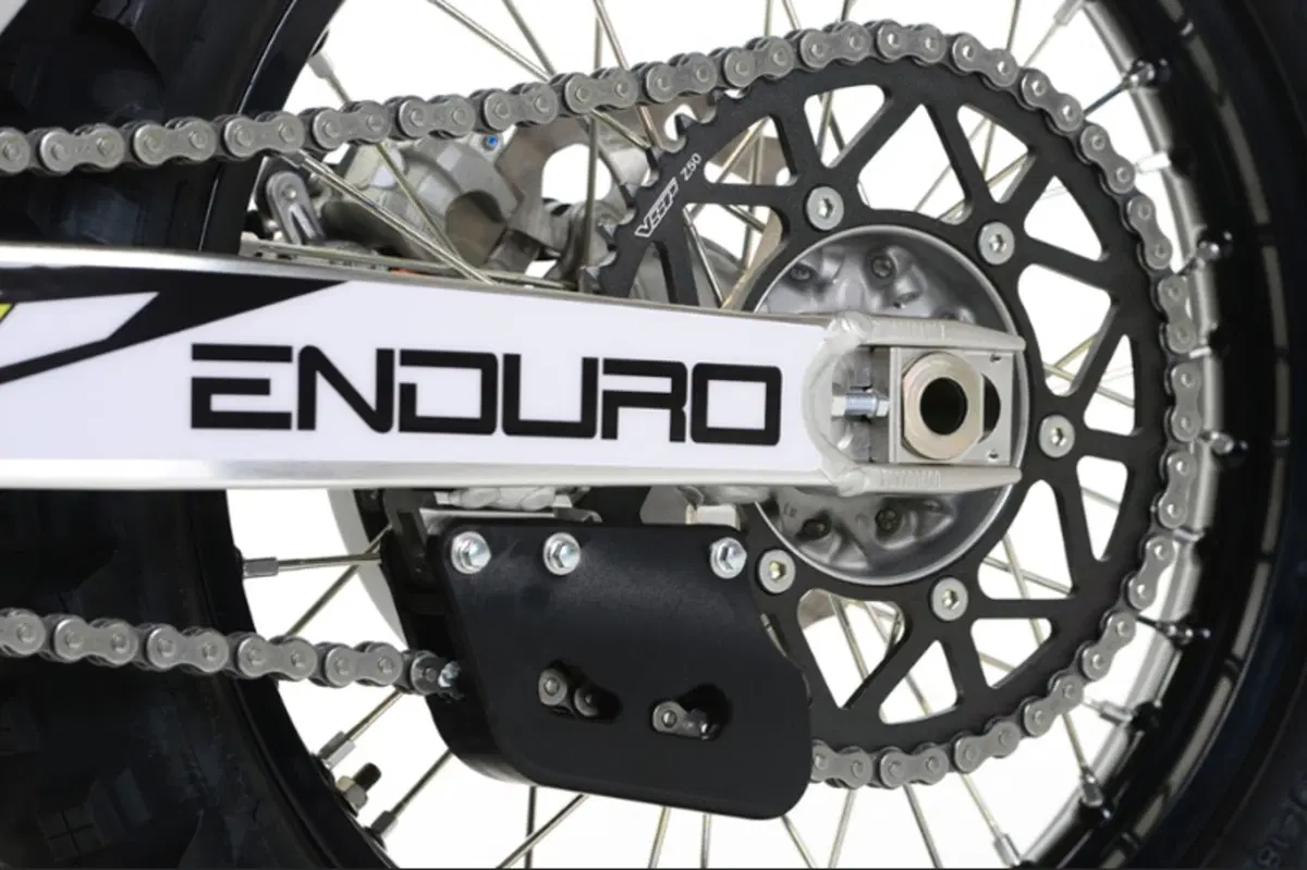 Valenti Racing RM-Z 250 E RM-Z 250 E (2017) (5)