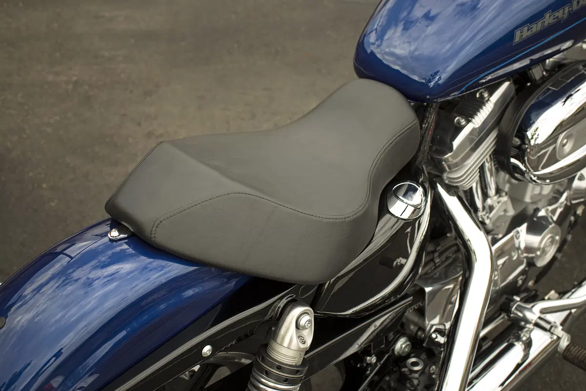Harley-Davidson Sportster 883 SuperLow (2017 - 20) - XL 883L (2)