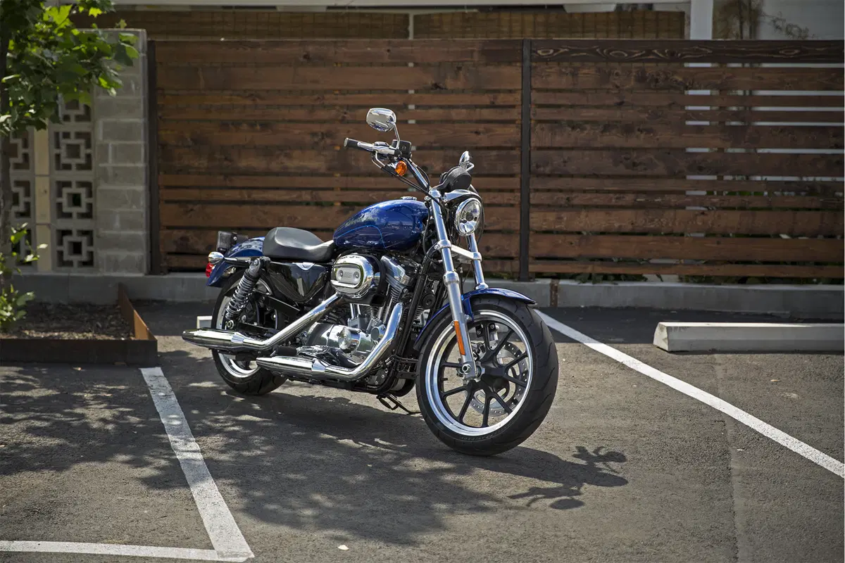 Harley-Davidson Sportster 883 SuperLow (2017 - 20) - XL 883L (7)