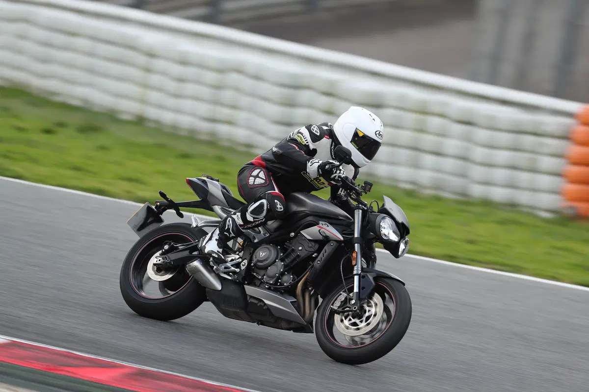 Triumph Street Triple 2017 RS  Media eccellente