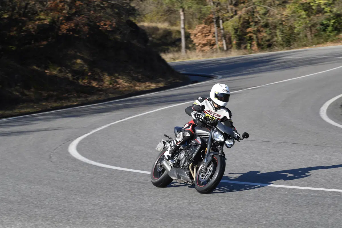 Triumph Street Triple 2017 RS  Media eccellente (17)