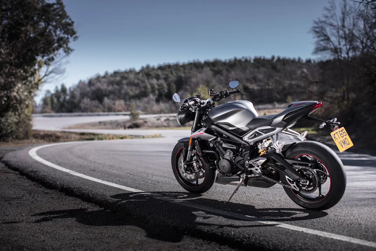 Triumph Street Triple 2017 RS  Media eccellente (22)