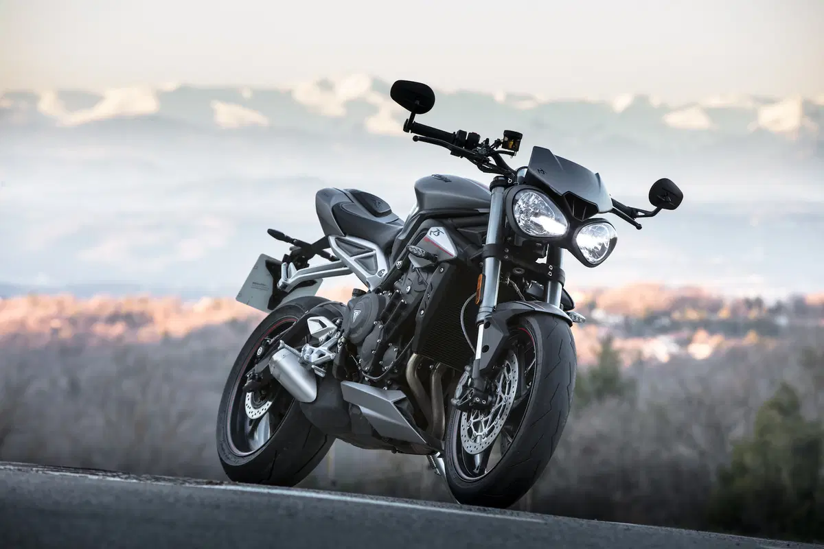 Triumph Street Triple 2017 RS  Media eccellente (24)