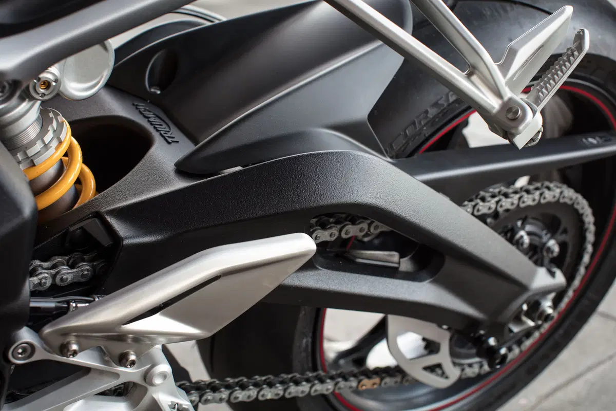 Triumph Street Triple 2017 RS  Media eccellente (32)