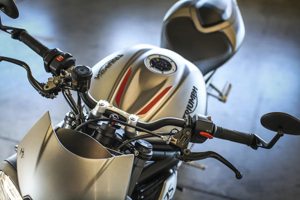 Triumph Street Triple Street Triple RS (2017 - 19) (18)