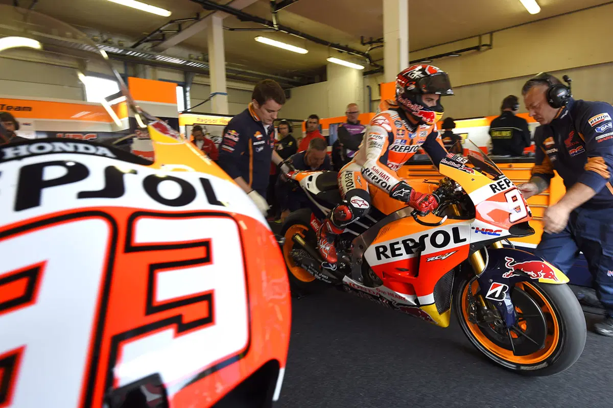 MotoGP 2015. Le foto più belle del GP d'Olanda ad Assen (29)