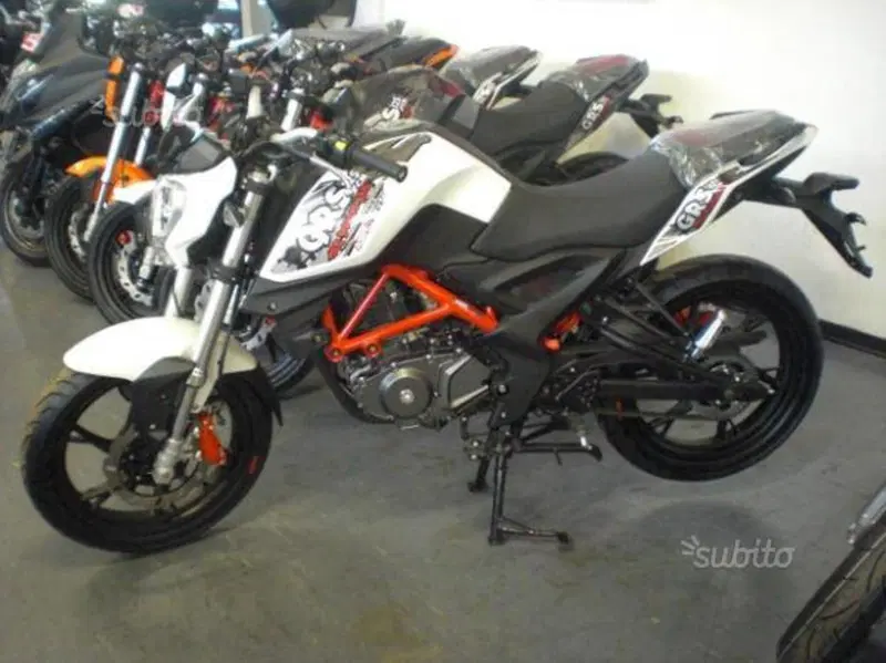 KSR Moto GRS 125 4T (2014 - 16) (5)