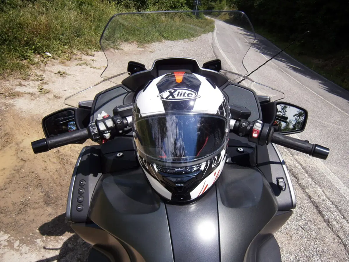 Casco X-lite X 661 (2)
