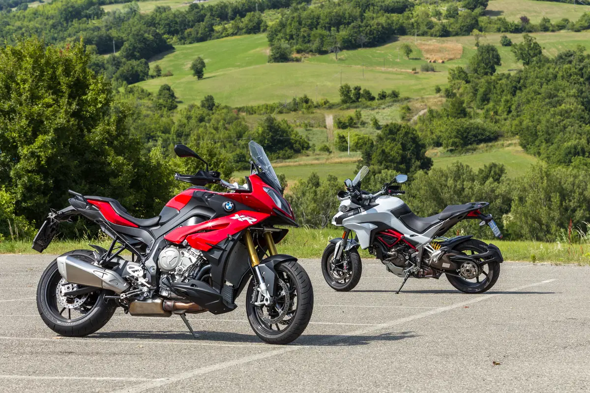 BMW S1000XR vs Ducati Multistrada 1200S  (27)