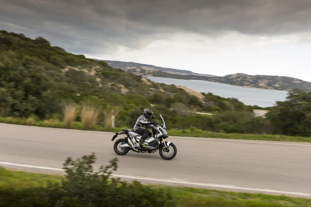 Honda X-ADV 750 DCT  Il mezzo che non c'era