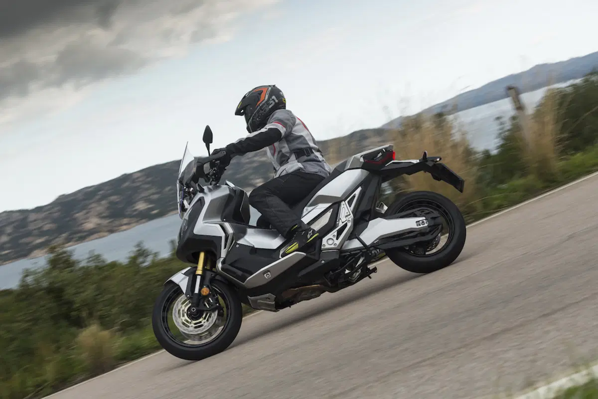 Honda X-ADV 750 DCT  Il mezzo che non c'era (4)