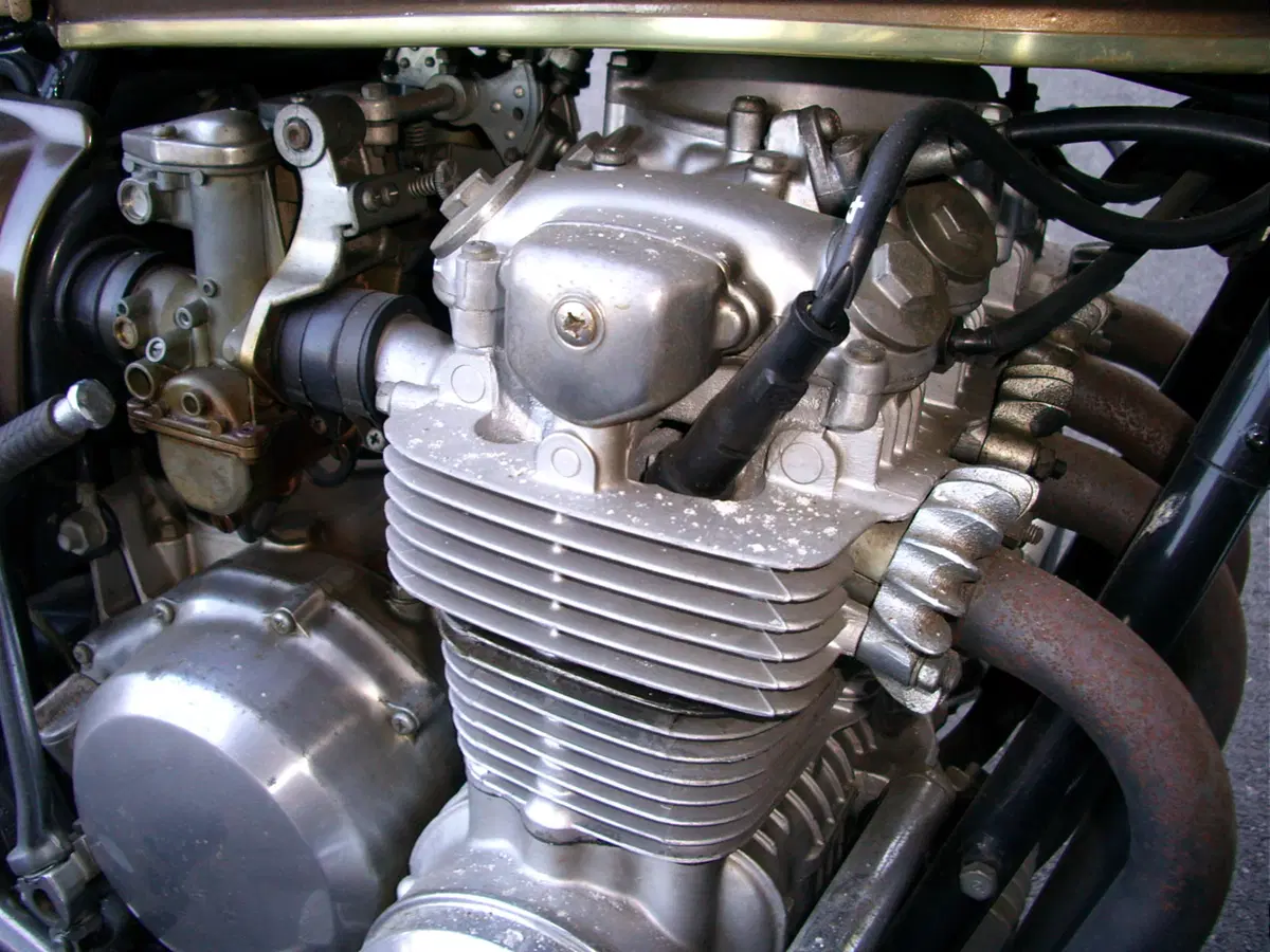 Restaurando, seconda puntata: Honda CB 500 Four (3)