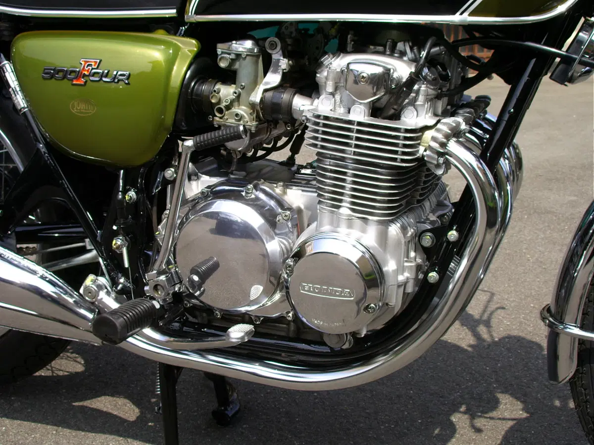 Restaurando, seconda puntata: Honda CB 500 Four (39)
