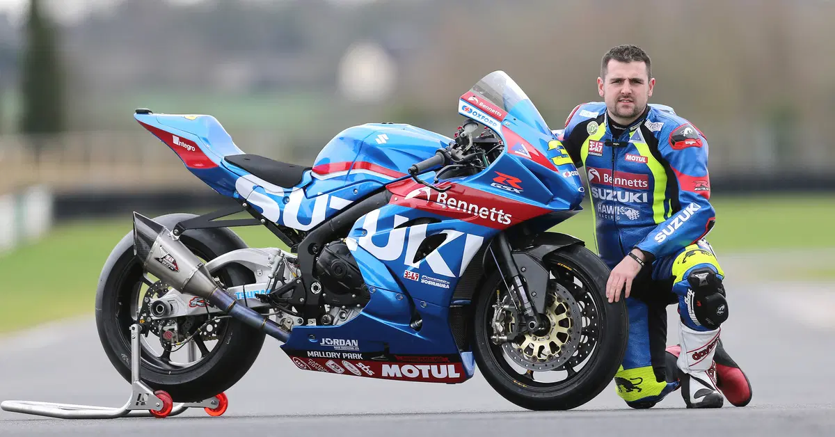 Road Racing: Michael Dunlop passa a Suzuki