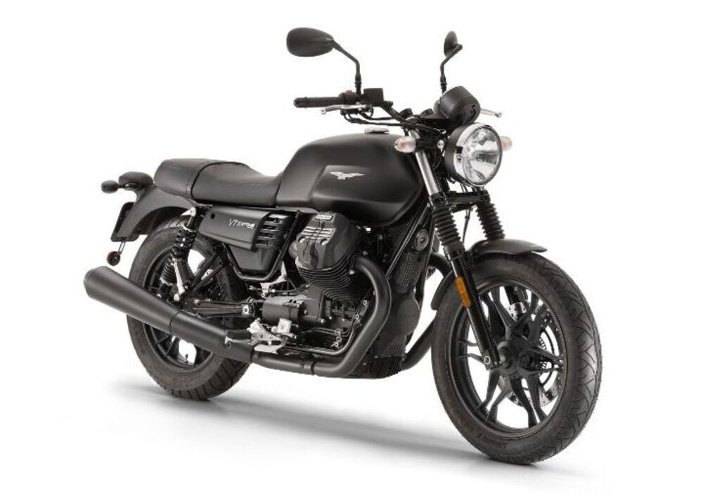 Moto Guzzi V7 III Stone (2017 - 20) (2)