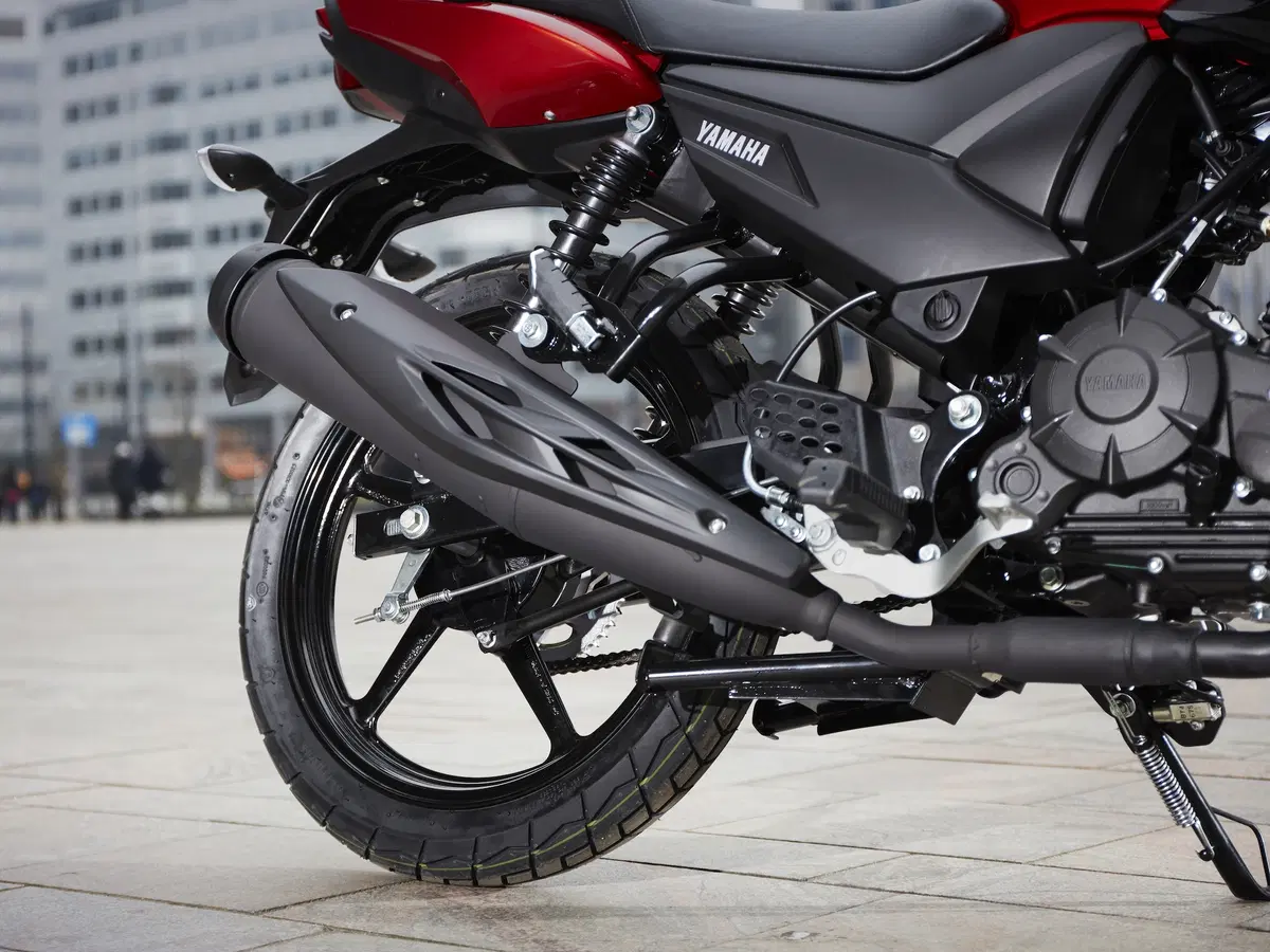 Yamaha: nuova YS 125 (8)