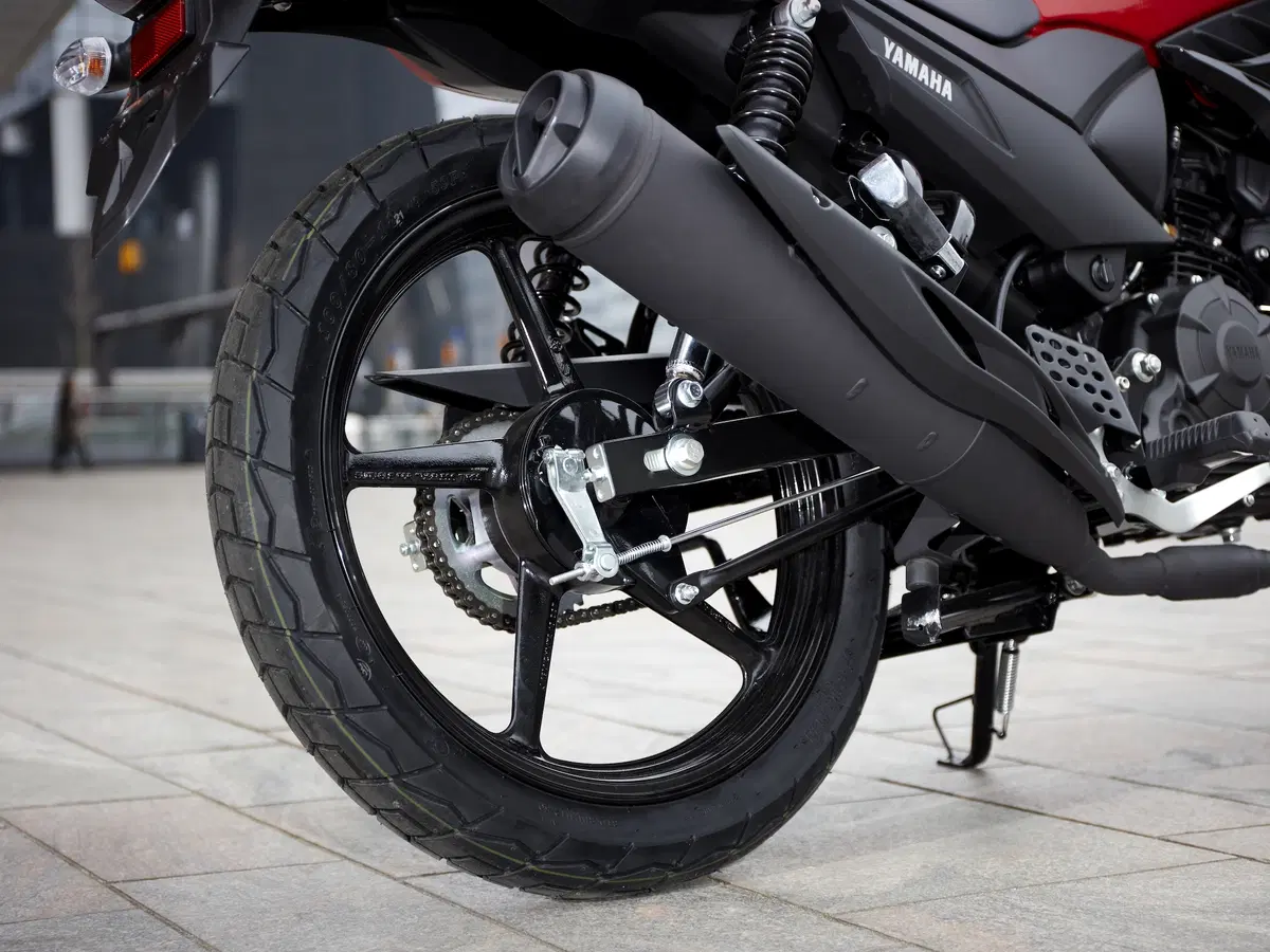 Yamaha: nuova YS 125 (10)