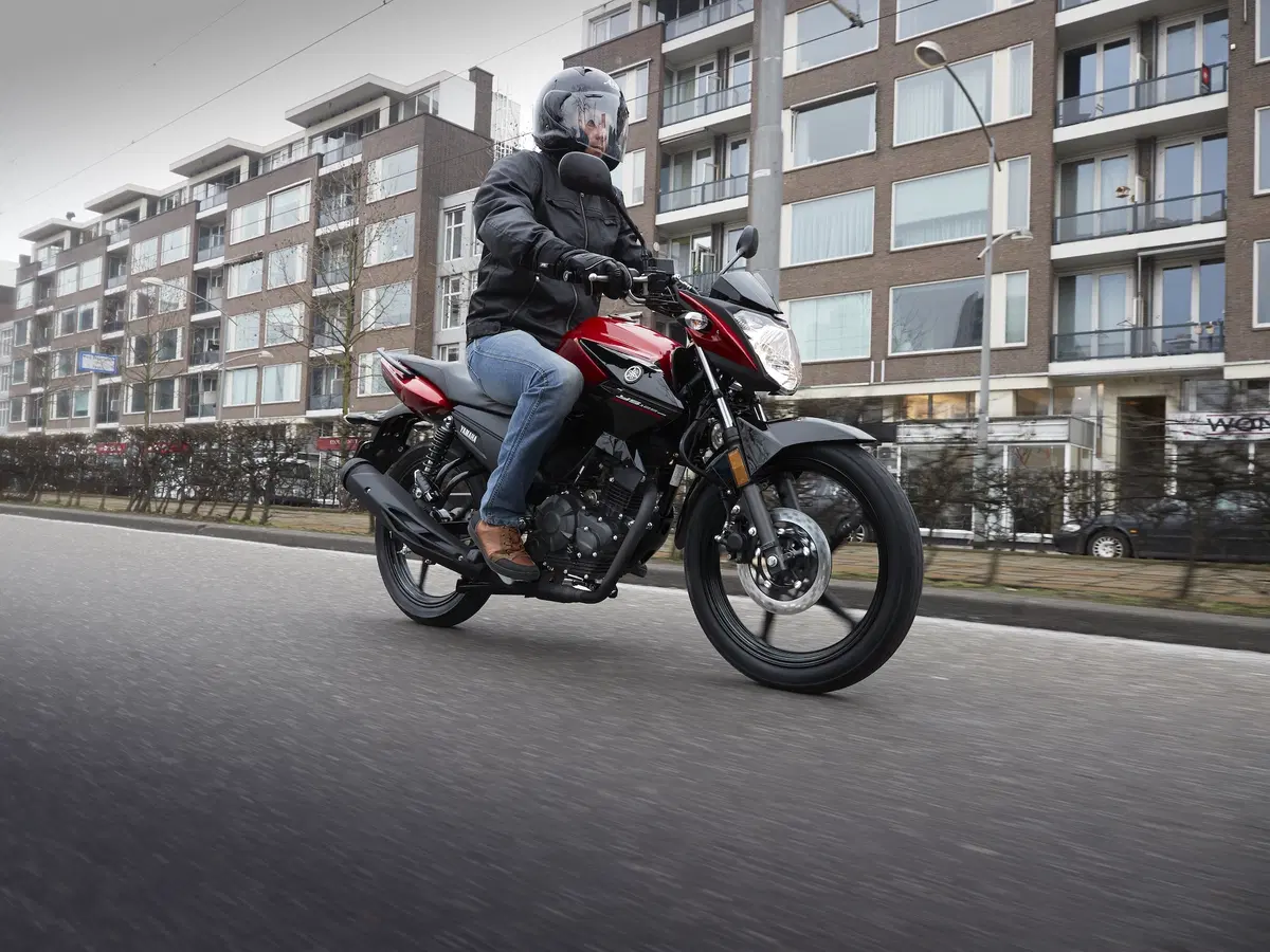 Yamaha: nuova YS 125 (3)