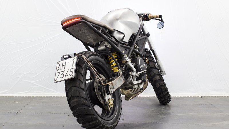 Ducati Monster Uruk: la &quot;prima&quot; di DMC Motociclette